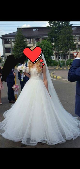 Vând rochie de mireasă