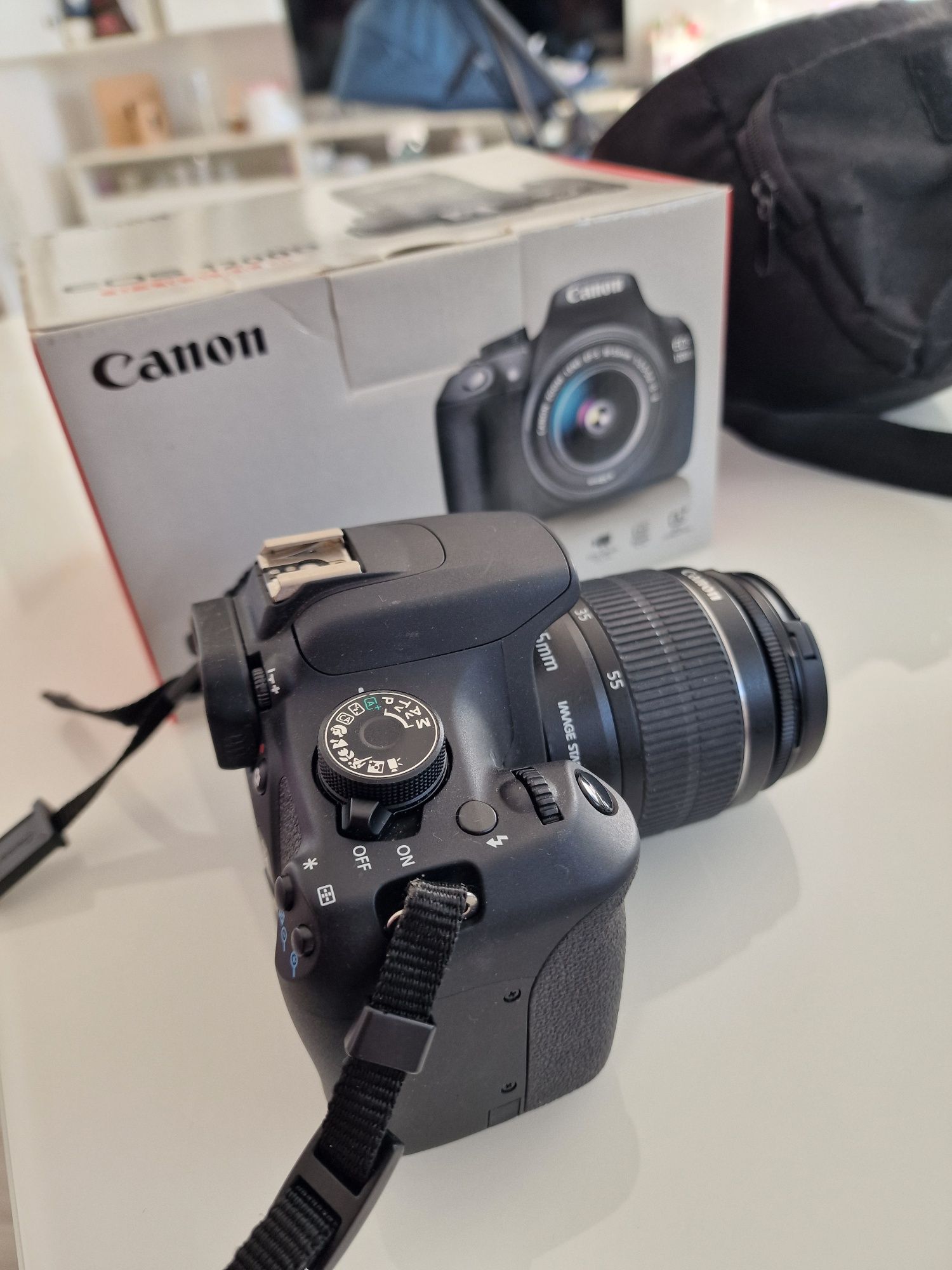 Canon EOS 1200D 18MP , Blake + Obiectiv EF-S 18-15mm III