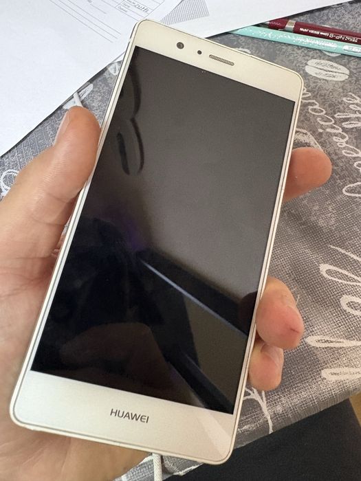 Huaw ei P9 lite