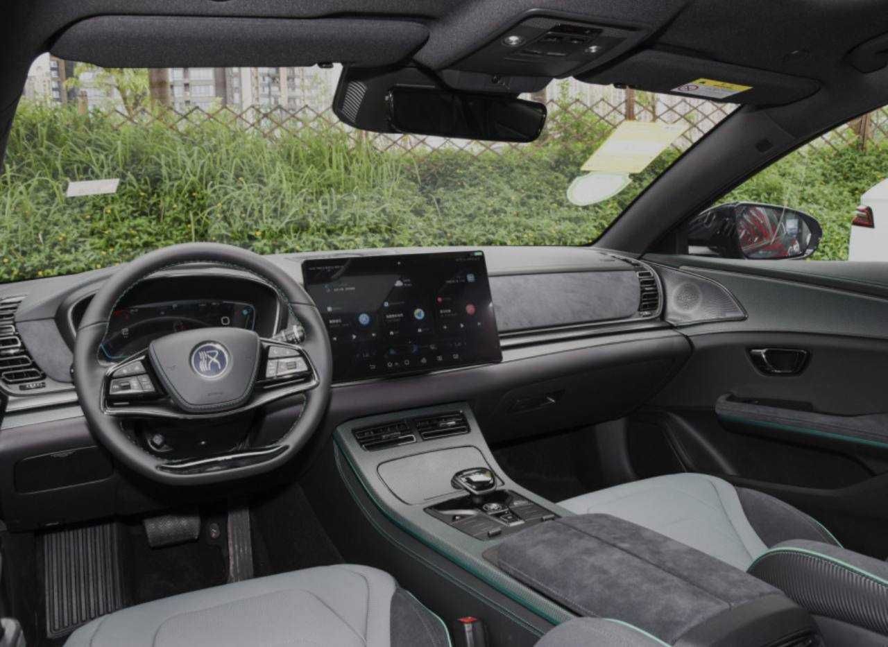 BYD HAN 605KM kelishilgan holda passport evaziga chiqadi peniyasiz