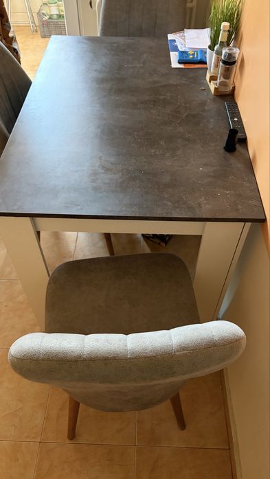 Кухненска/Трапезна/ Маса + 3 стола