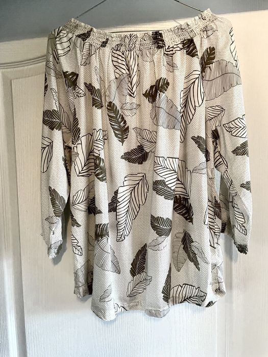 Дамски блузи с набор на деколтето памучни