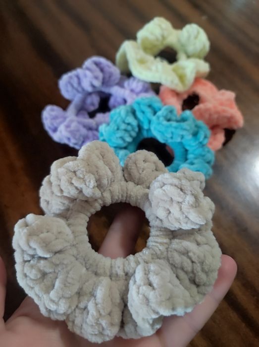 Пухени ръчно изработени СКРЪНЧИТА