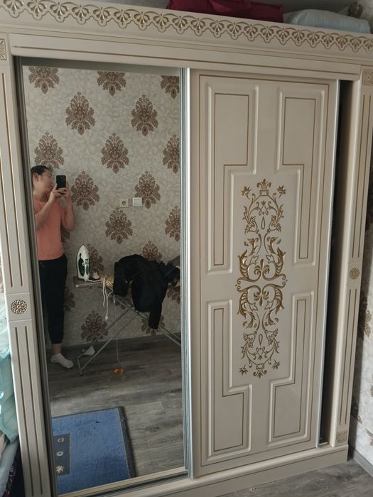 Продам шкаф купе