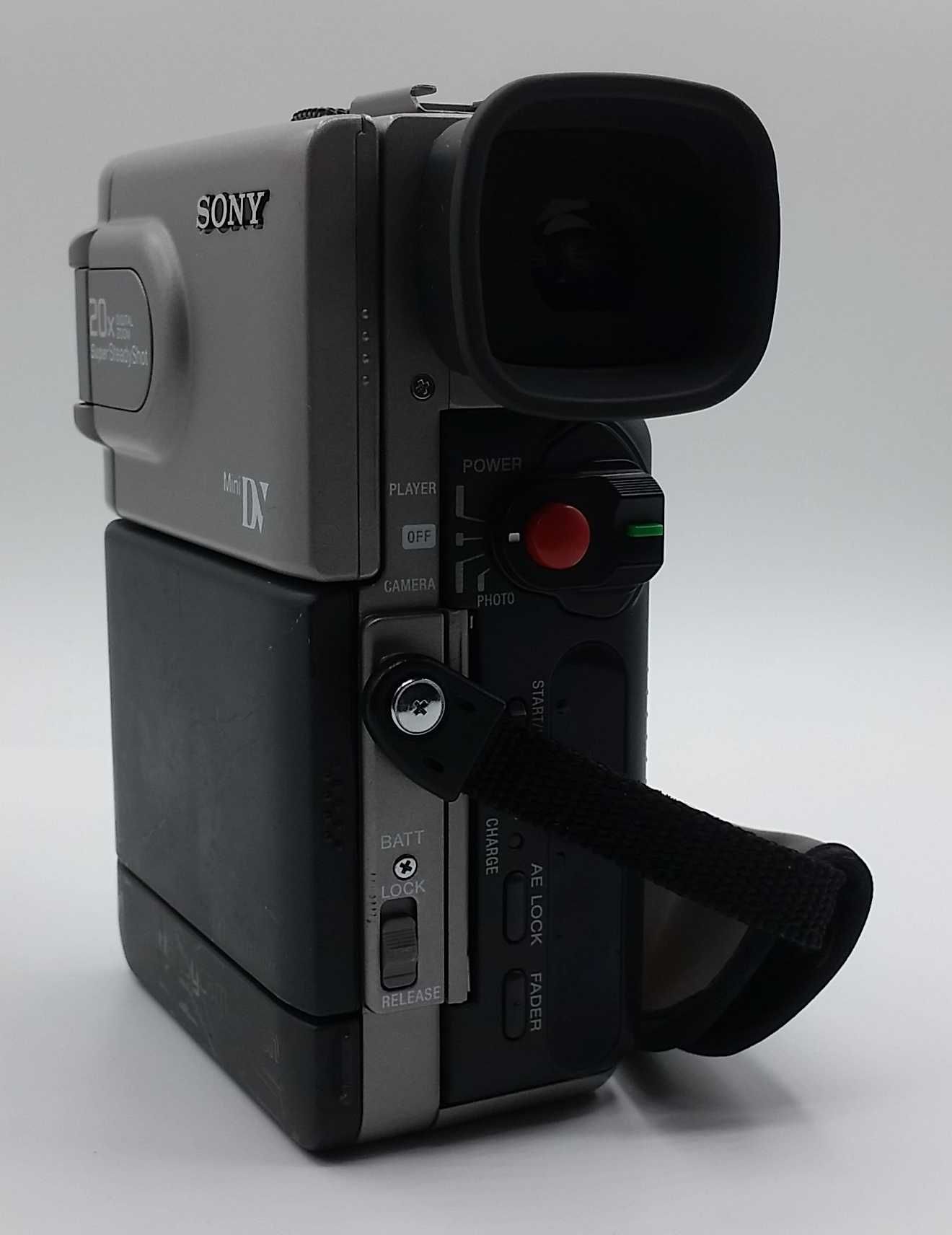 Cameră video Sony Handycam Vision DCR-PC7E