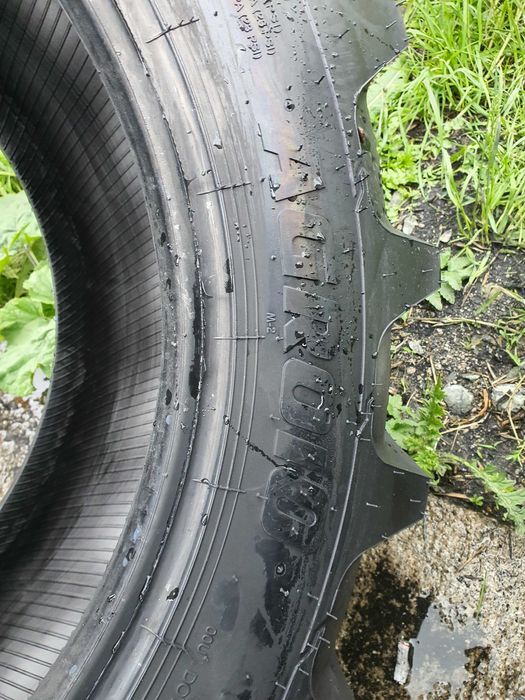 360/70R24 Ozka lichidare de stoc noi pentru incarcatoare frontale WYZA