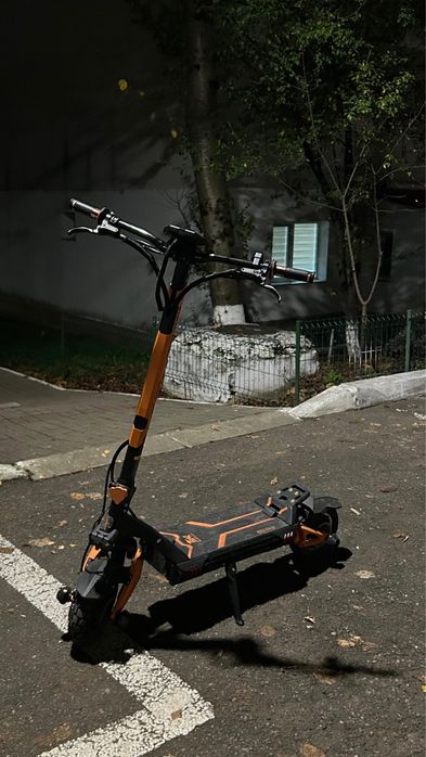 Trotineta electrica KuKirin G3 PRO Modificată