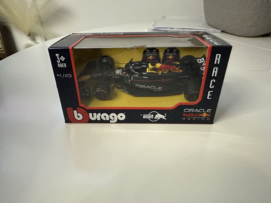 Macheta F1 Bburago RedBull RB20 #1 Verstappen 2024