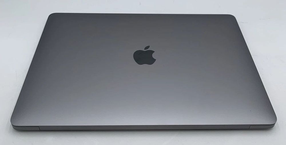 MacBook Air 13 inch 2019