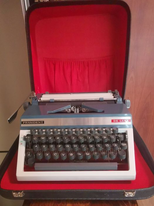 Пишеща машина