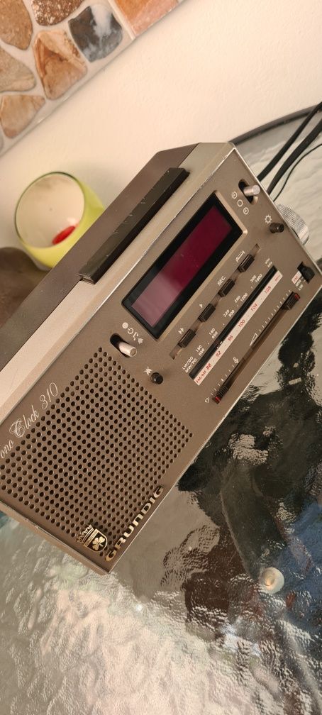 Grundig Sonoclock 310,raritate,stare excelenta,unicat in tara