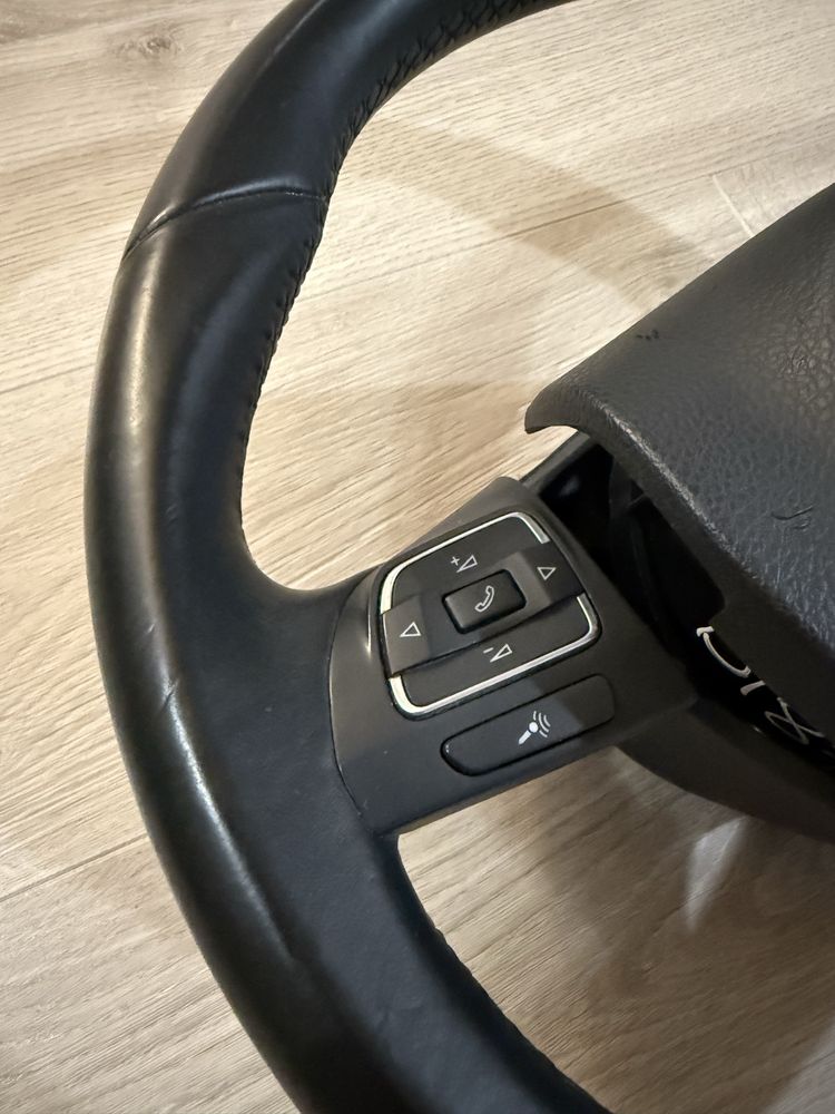 Волан  VW Golf 6 Passat B7 Голф 6 Пасат Б7