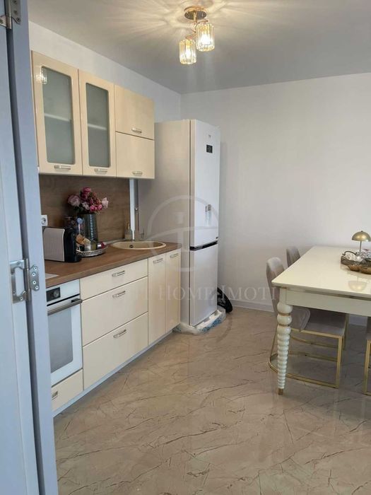 Продава се Двустаен апартамент в Пловдив, Христо Смирненски - 67 кв.м за 2500 €/кв.м - Снимка #4