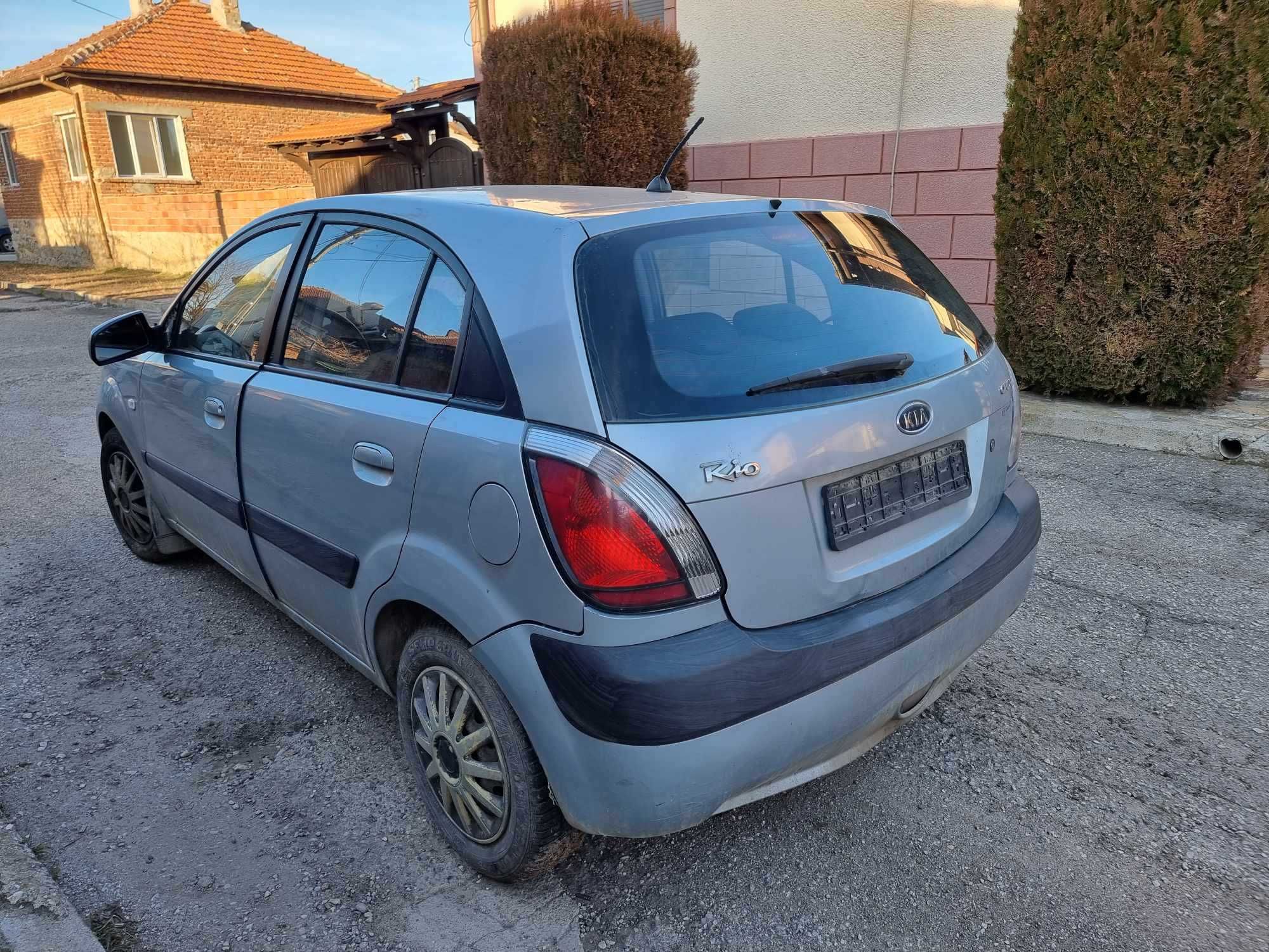 Kia Rio 1.5 CRDI/1.4 16V На части