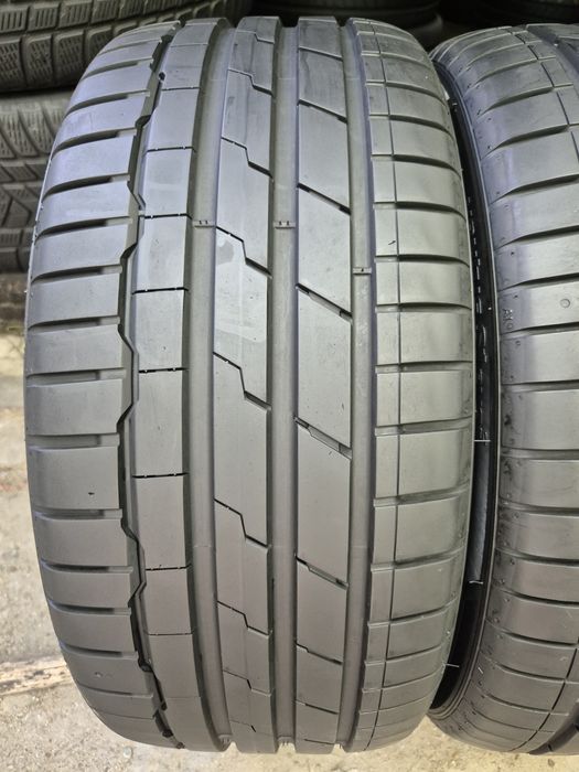 235 40 18 Anvelope de vară Hankook