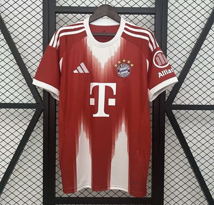 Tricou Bayern Munchen sezonul 2025/206