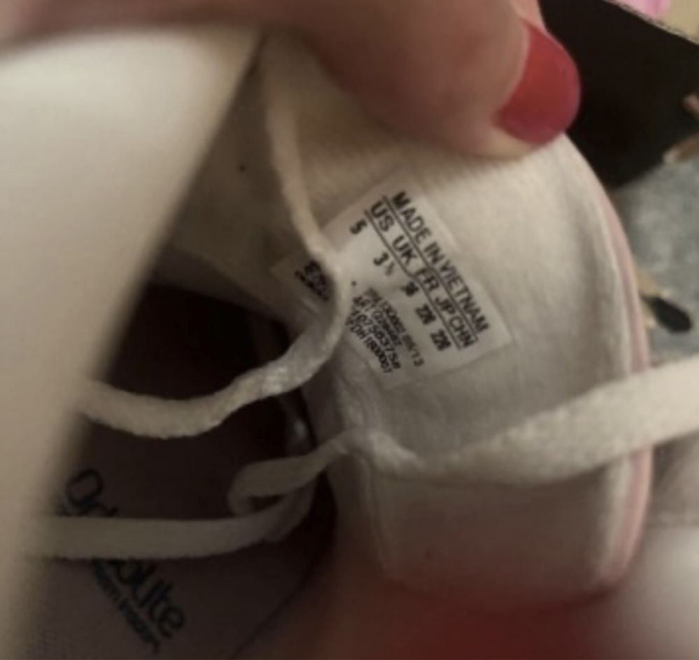 Оригинални боти Adidas