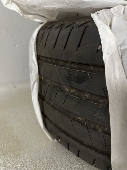 Anvelope vara runflat Bridgestone Alenza 275/40 si 245/45 R20