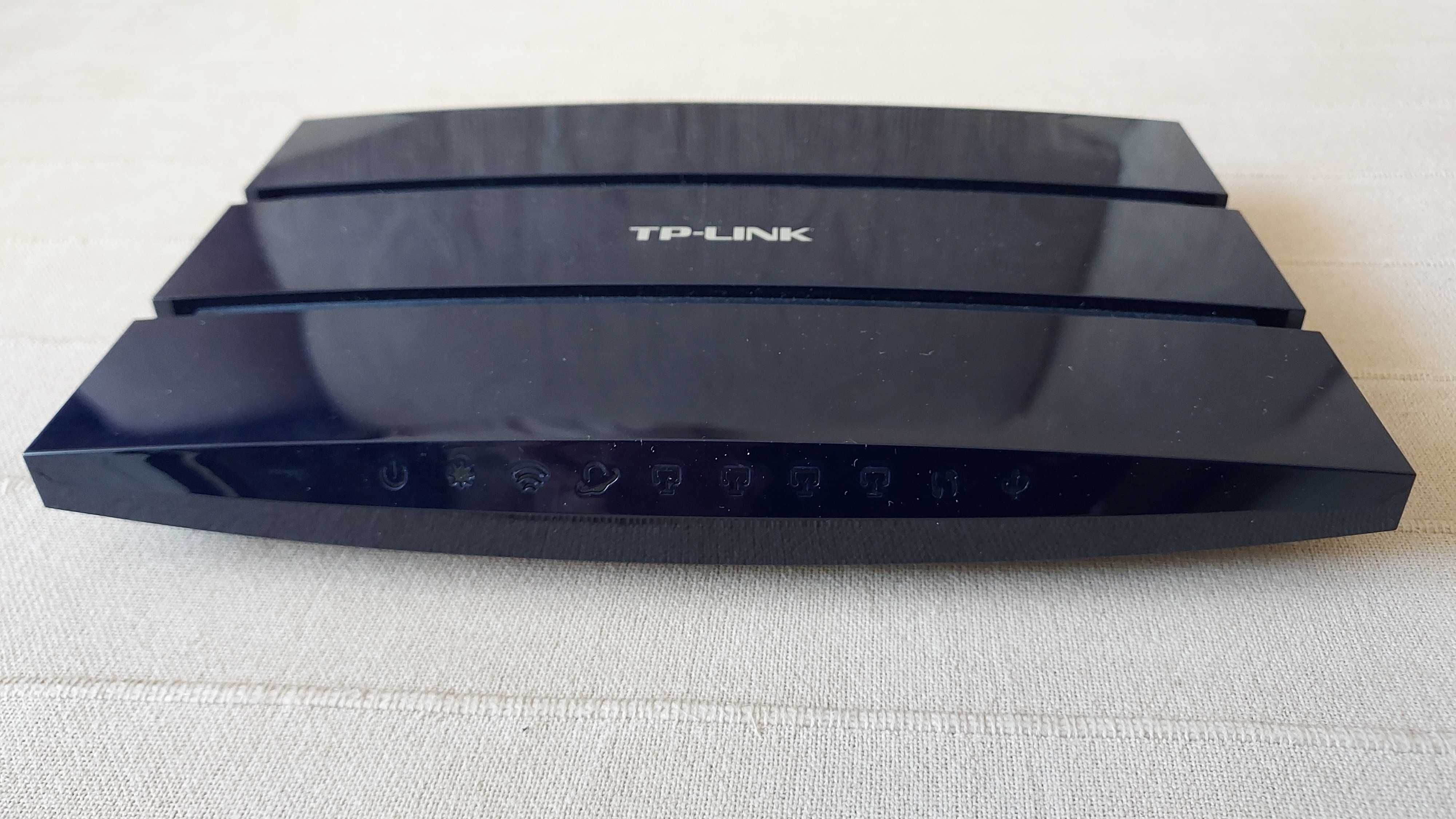 Router TP-LINK model TL-WR1043ND