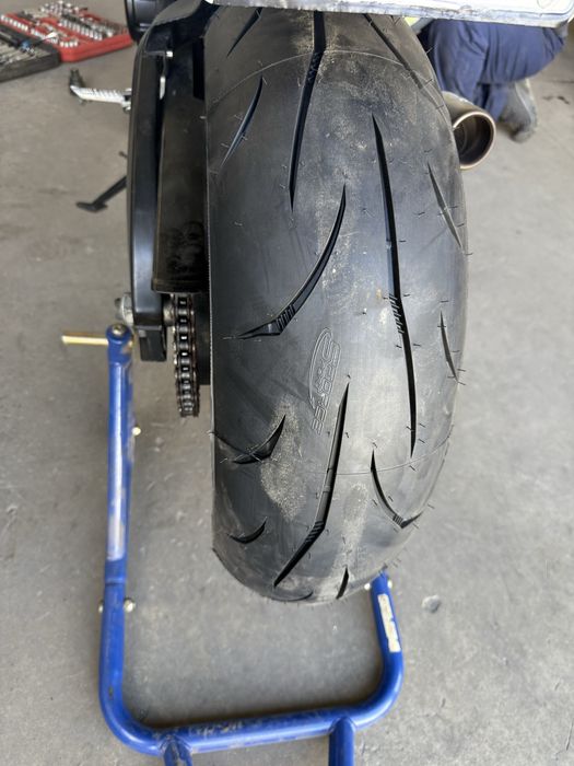 Suzuki Gsxr 750 K7