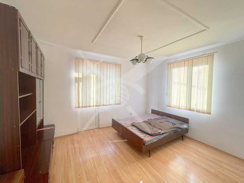 Продава се Къща в Айтос - 250 кв.м за 1188 €/кв.м - Снимка #9