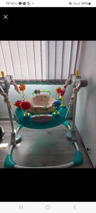 Продавам Бънджи за бебе, Столче за хранене и Триколка