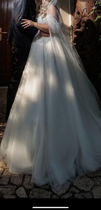 Vând rochie de mireasă