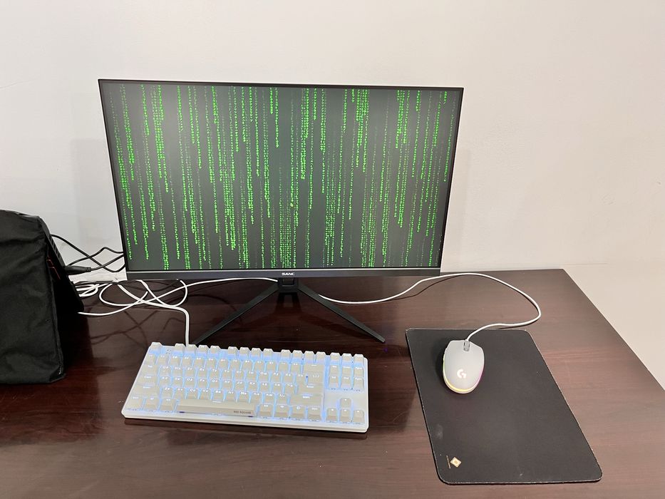 Продам монитор 165 герц. SANC