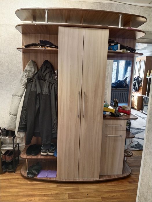 Продам прихожую в хорошем состоянии