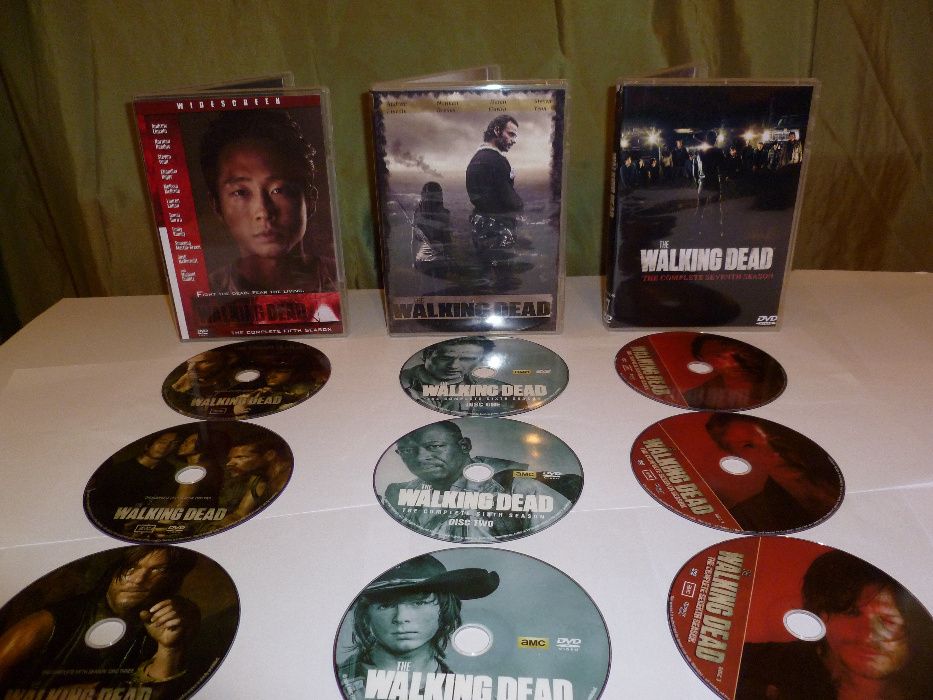 The Walking Dead Invazia zombi 2010 7 sezoane DVD