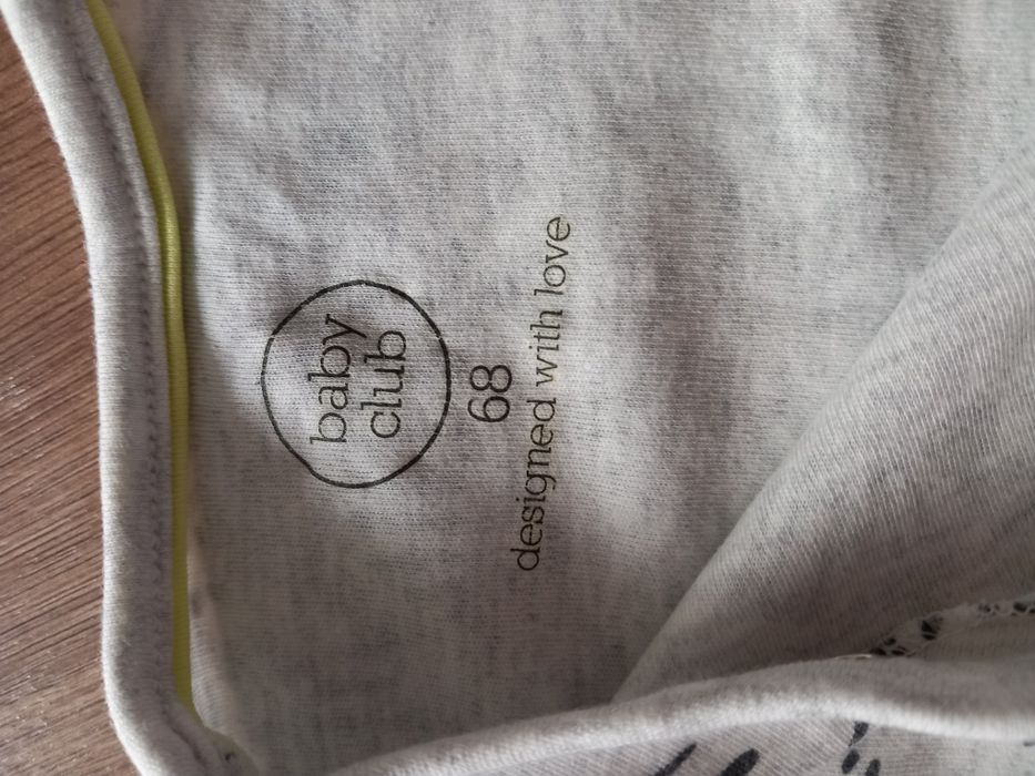 Salopeta cu picioruse marimea 68 C&A bebelus