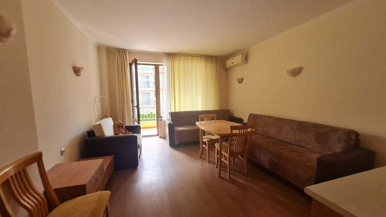 Продава се Едностаен апартамент в Несебър - 42 кв.м за 1239 €/кв.м - Снимка #2
