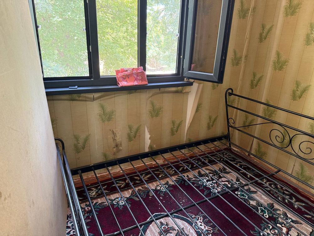 2 kishilik temir Kravat sotiladi Toshkentda