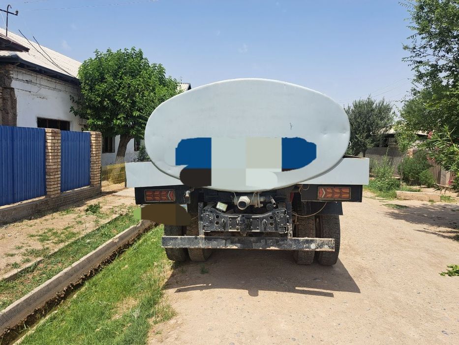 Zil. Suv tashish