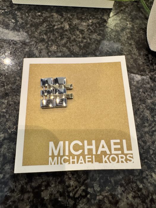 Часовник Michael Kors MK5057