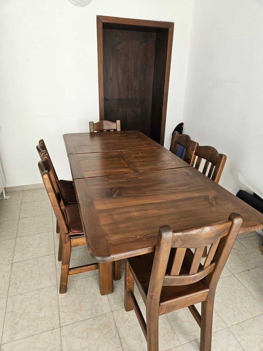 Маса и 6 стола от масивно дърво
