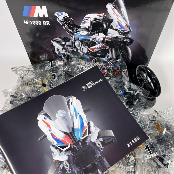 Конструктор Lego BMW M1000RR | 1920+ деталей | Мотоцикл