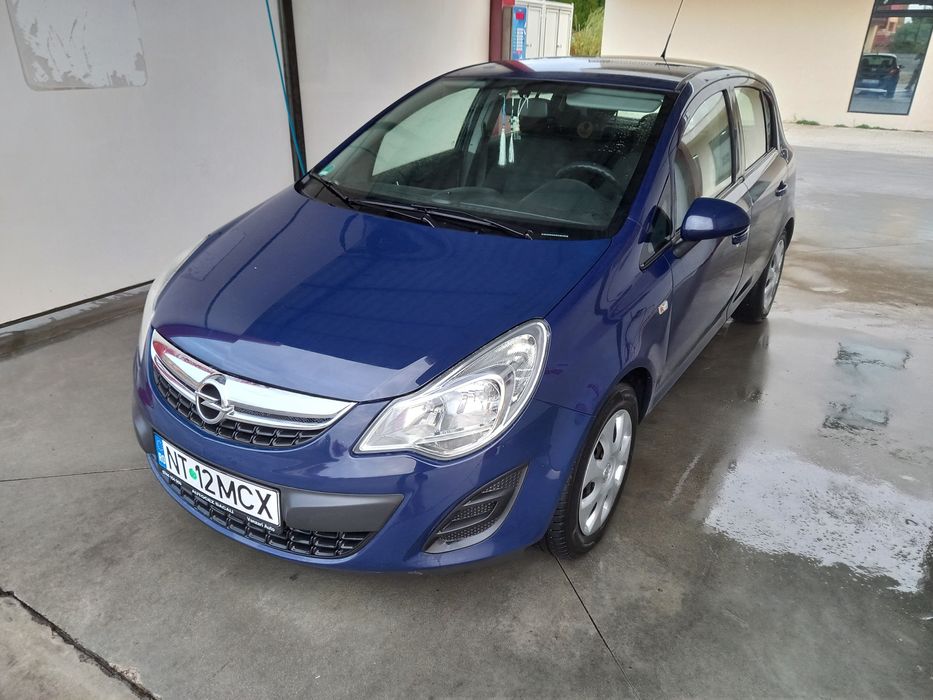 Opel Corsa D FL 2012  1.2 benzina  AUTOMATA