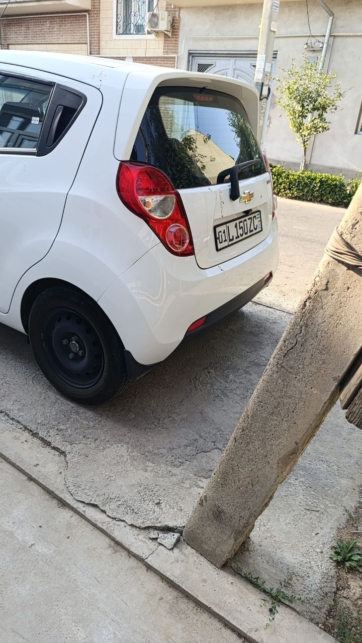 Spark 2. 2020yil