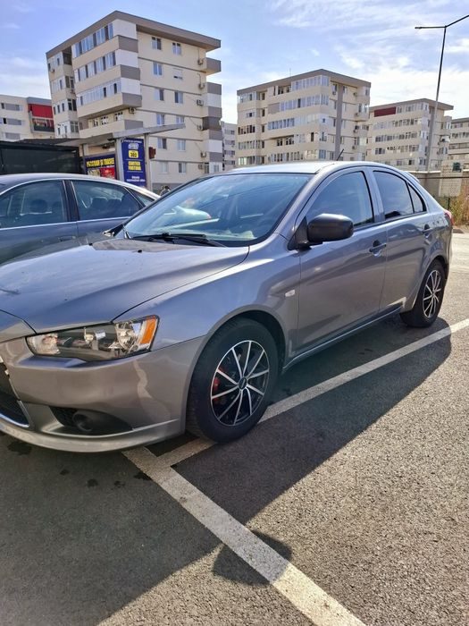 Mitsubishi lancer 2015