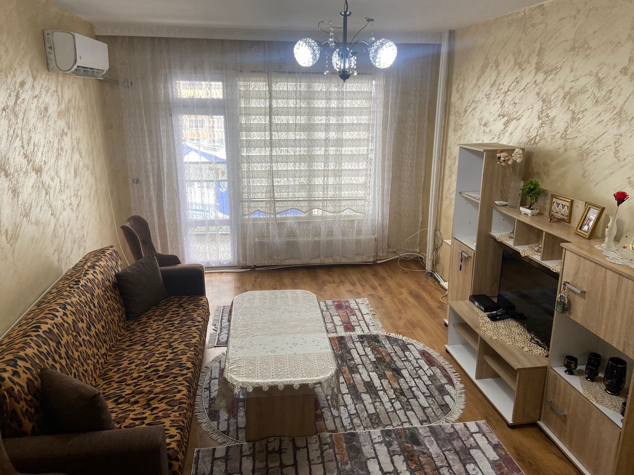 Дава се под наем Тристаен апартамент в Хасково, Възраждане - 82 кв.м за 229.5 € - Снимка #9