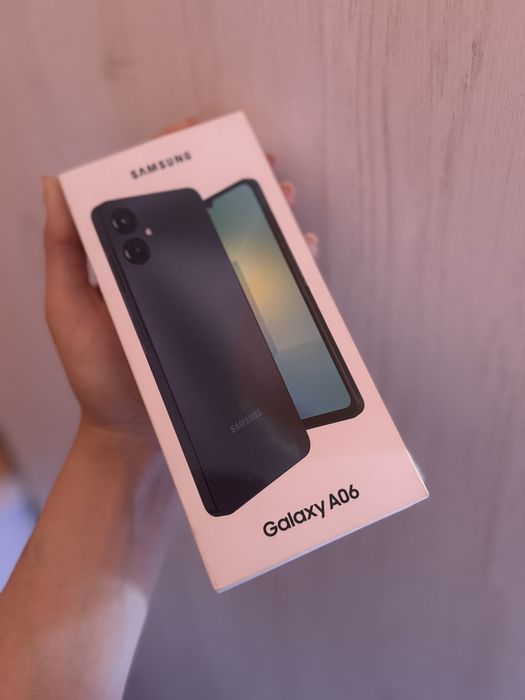 Смартфон Samsung Galaxy A06 4 ГБ/64 ГБ черный