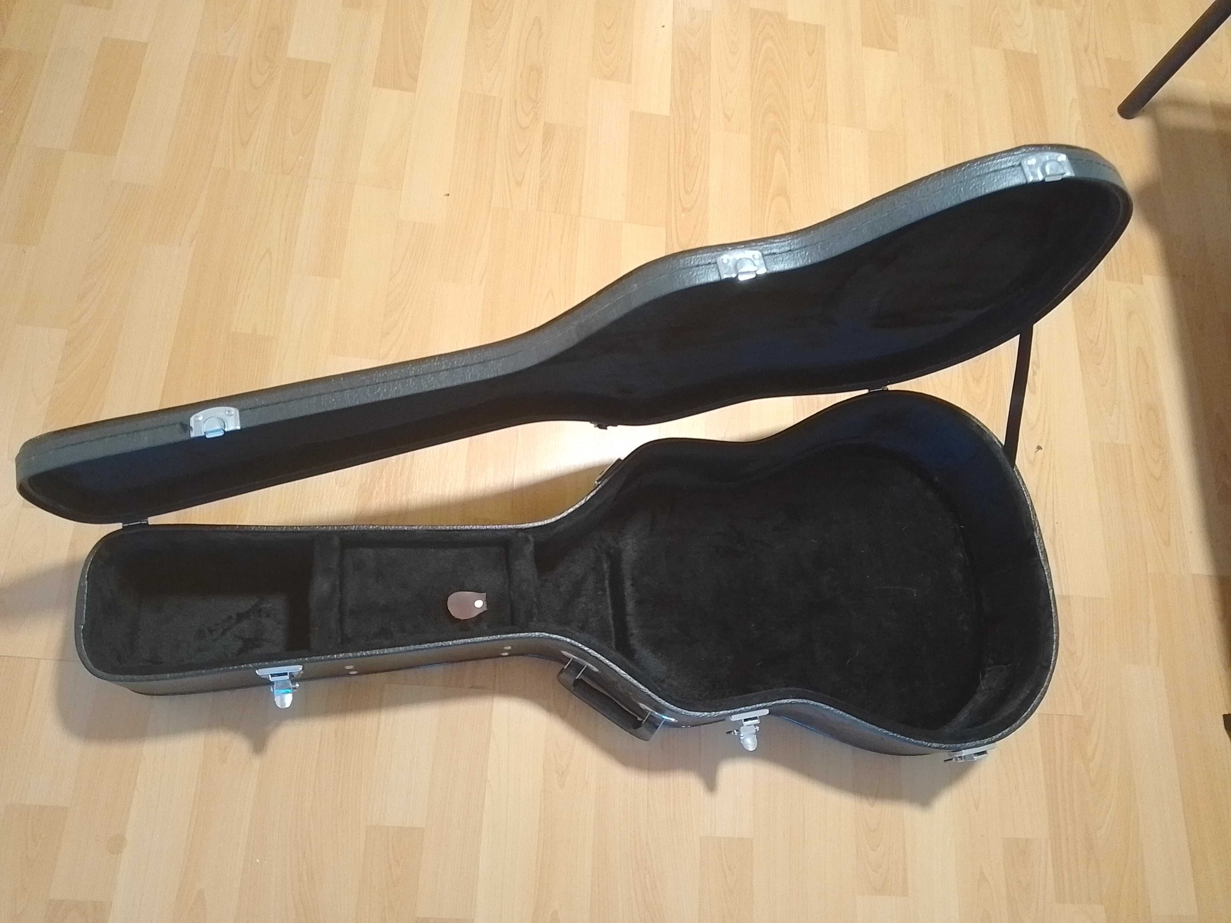 Chitara acustică Eastman AC220