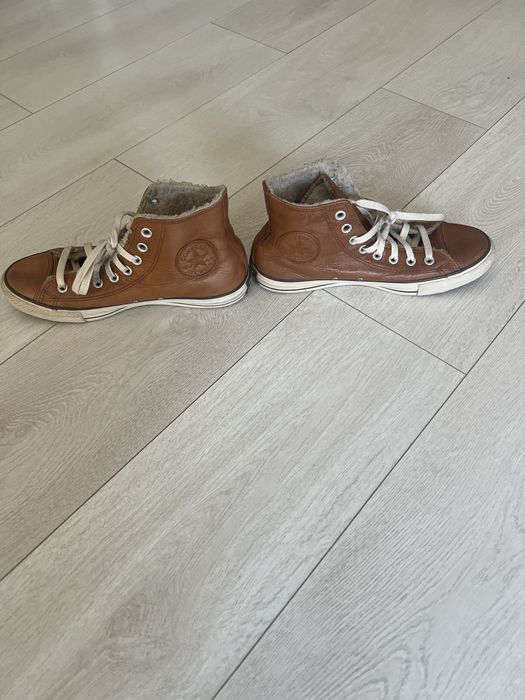 CONVERSE piele mar,39,5 25 cm