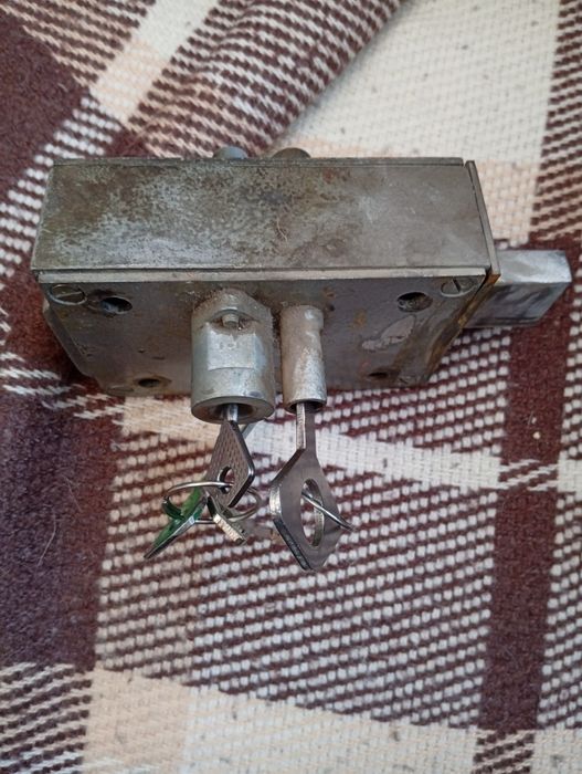 Замок гаражный комплект