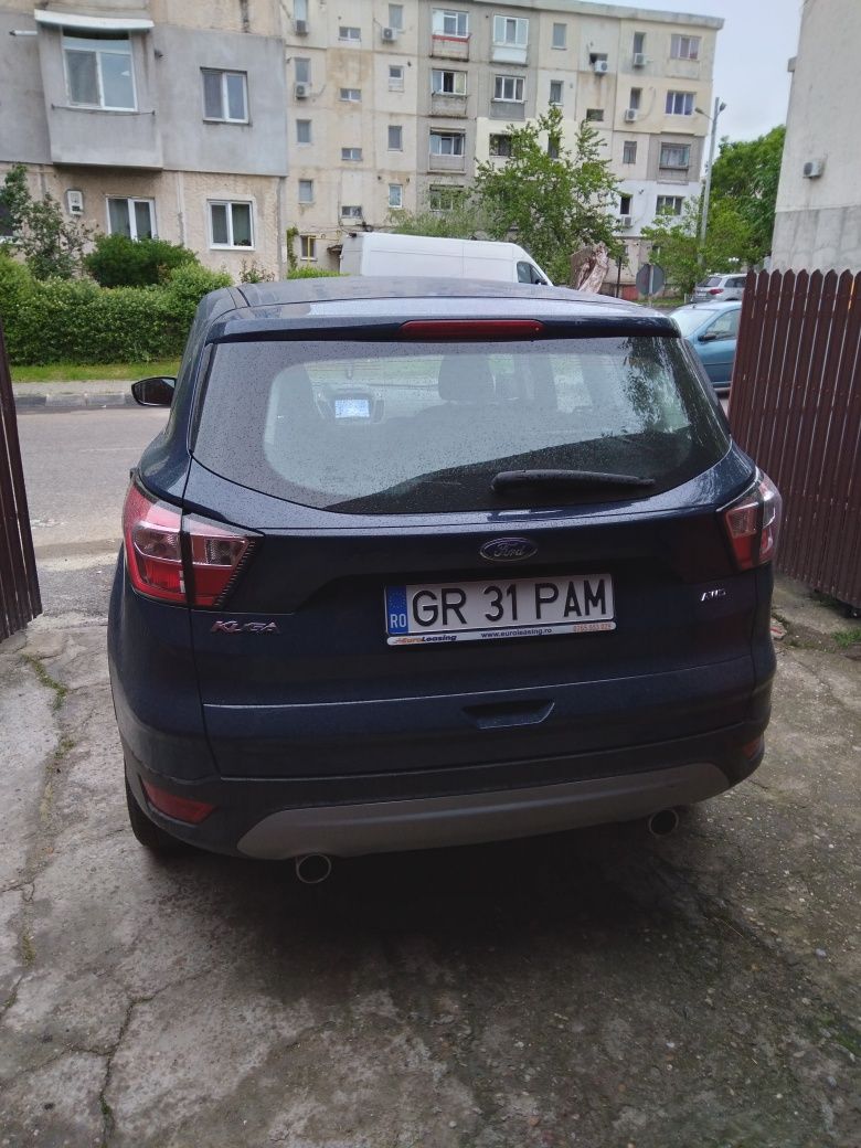 Vând sau schimb ford kuga