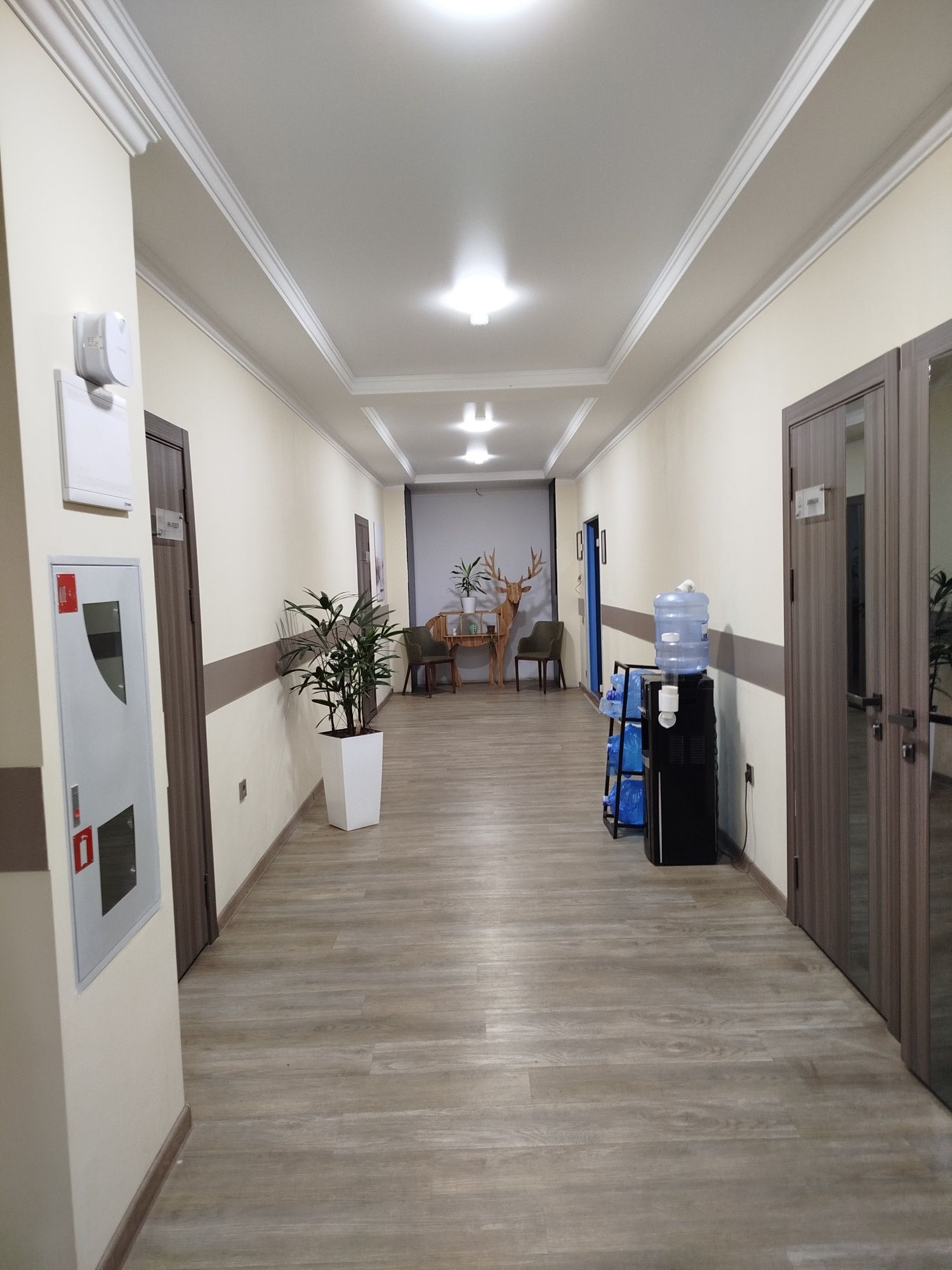 Катартал ТРЦ Парус 16м² 2этаж 1кабинет с мебелью Юр адреса