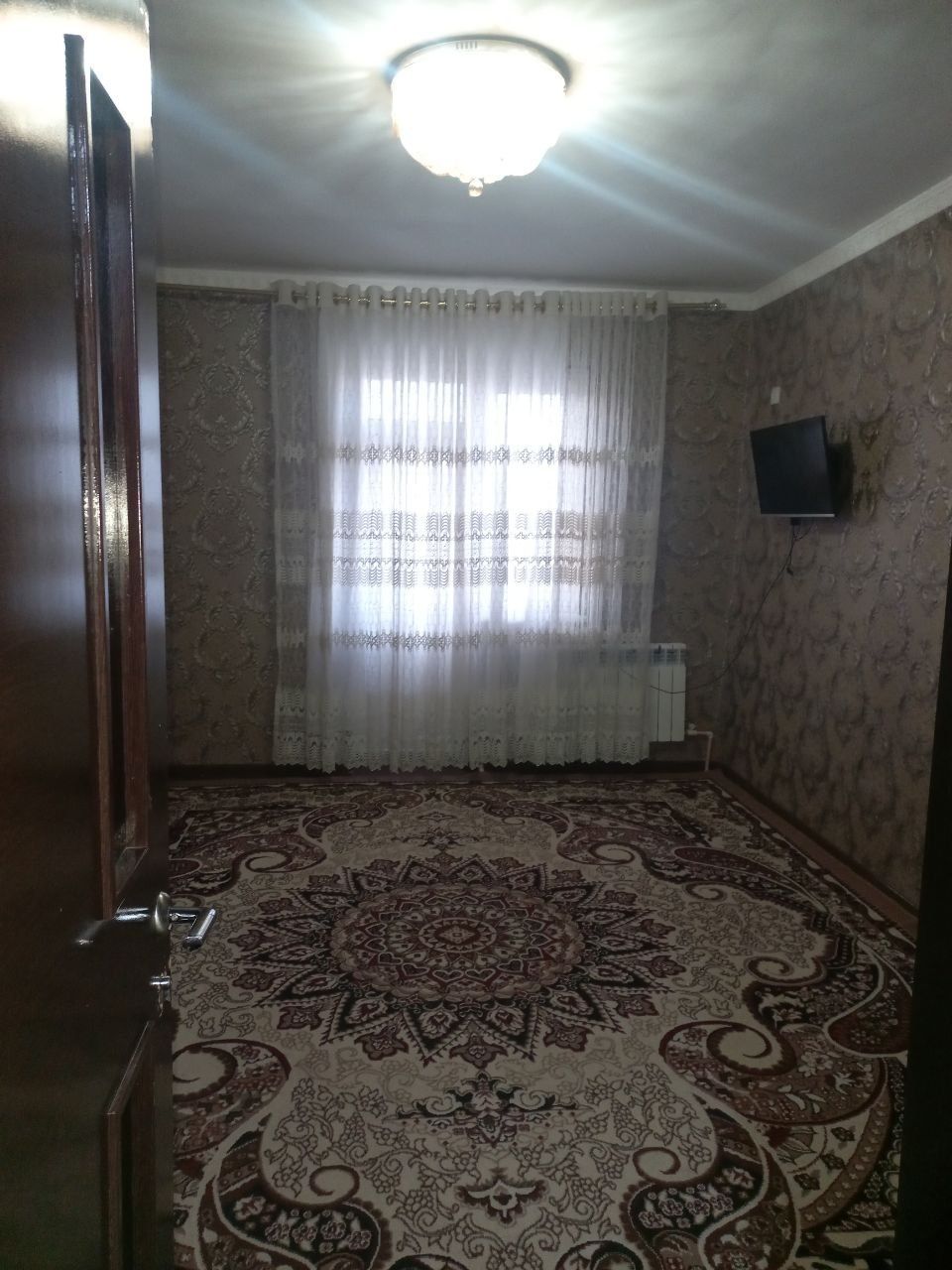 Срочно ижарага берилади 3 хоналик