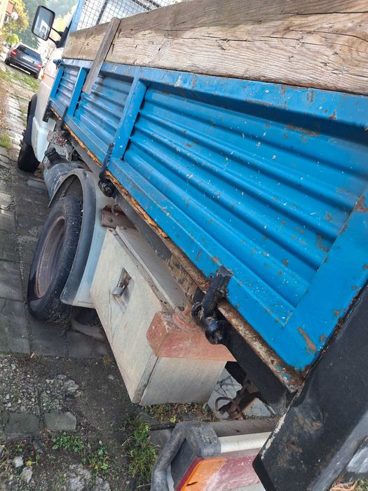 Камион самосвал, Зимни гуми, 4 отзад на един сезон