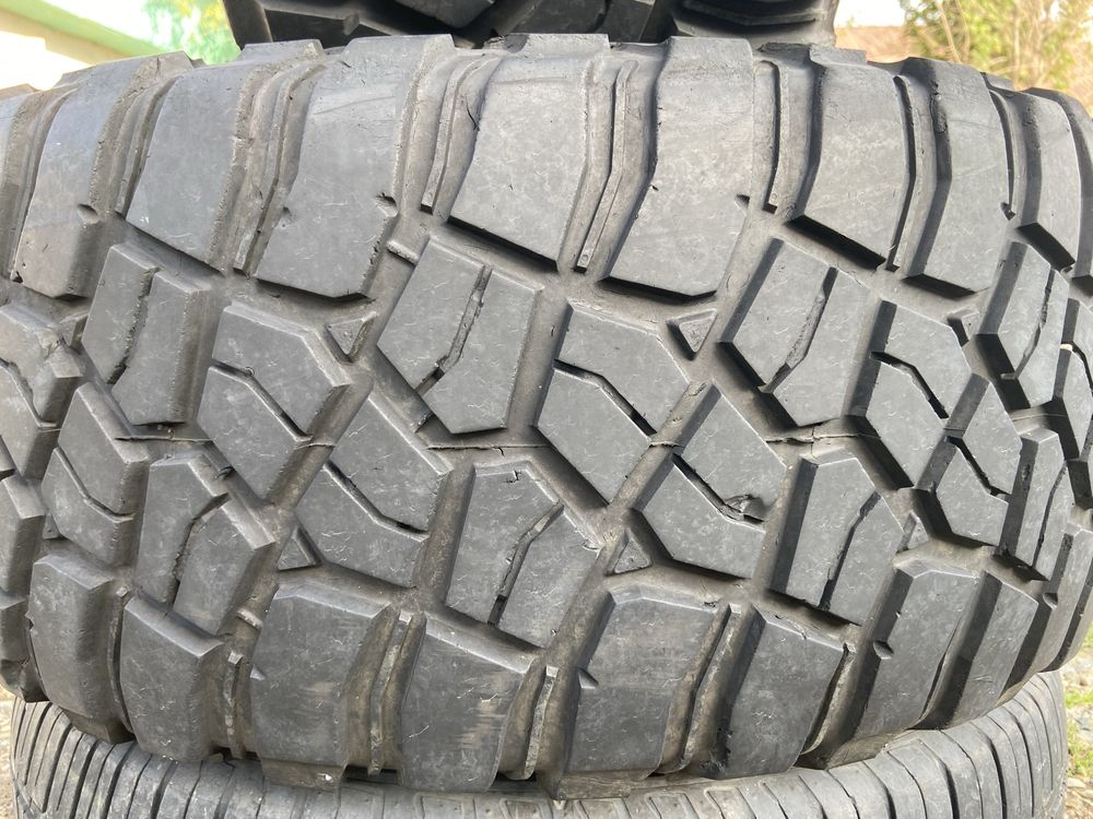 Пара грязевые шины 35/12,5/20 BFGoodrich M/T.